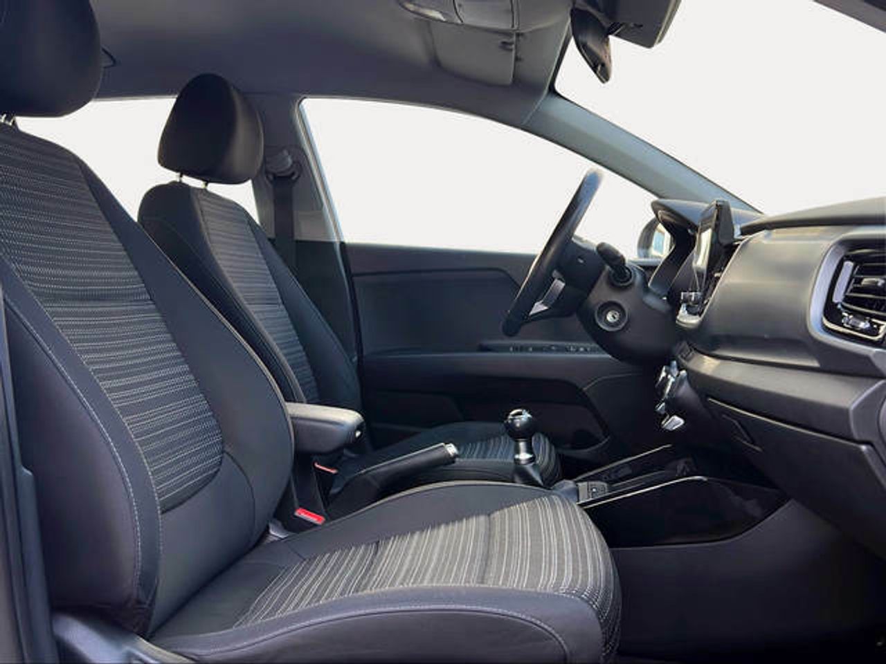 Foto Kia Stonic 9