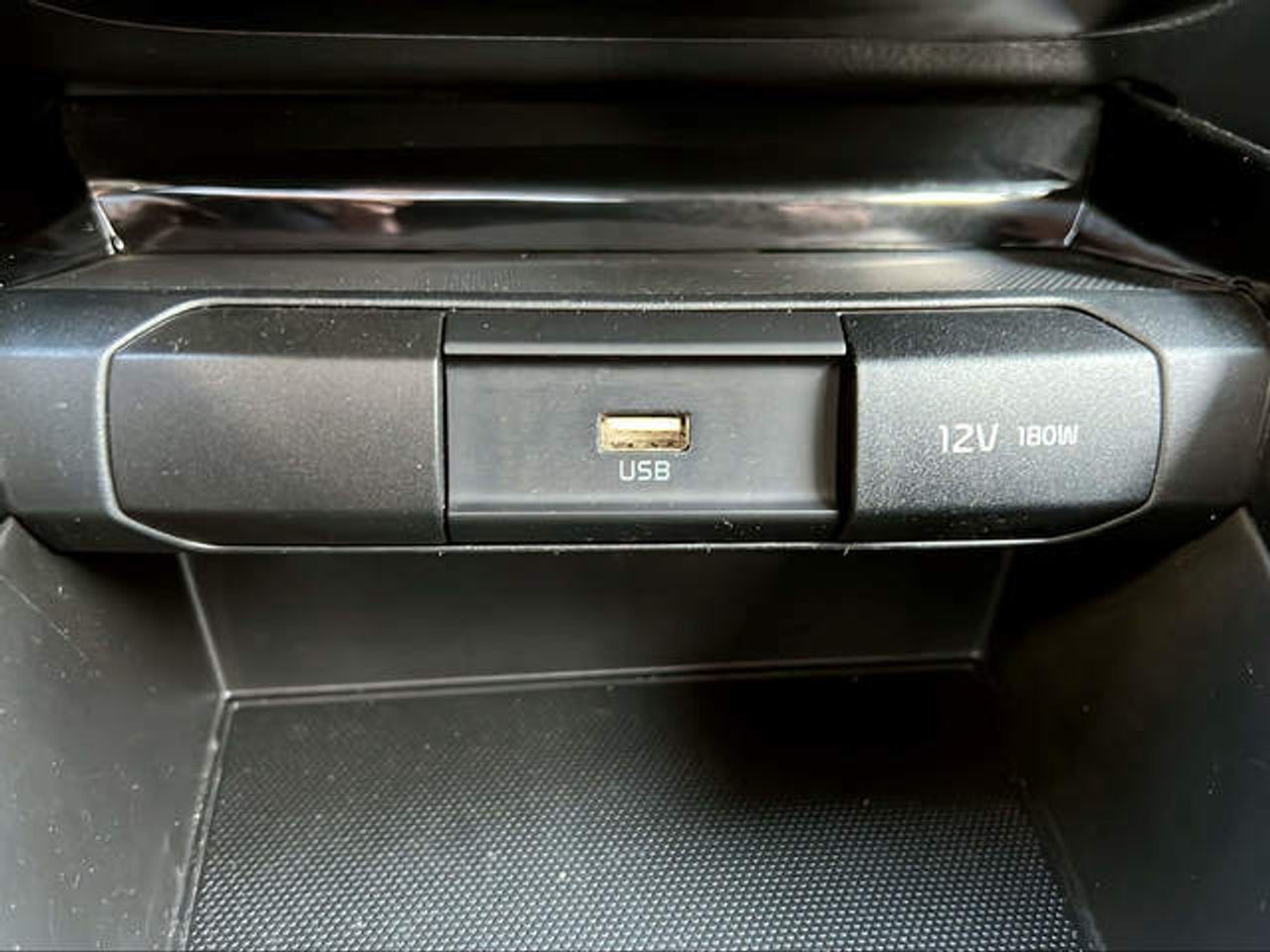 Foto Kia Stonic 21