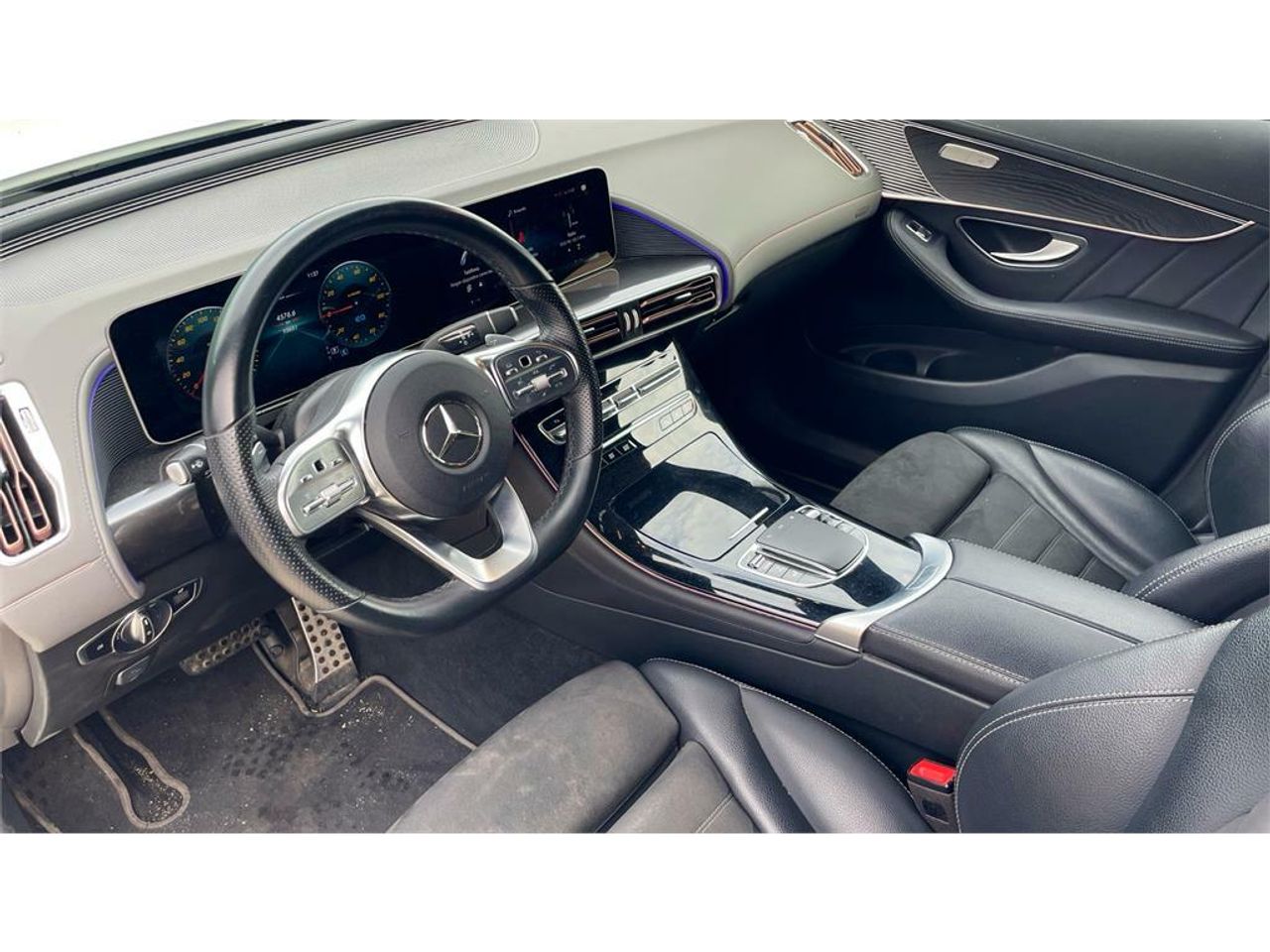 Foto Mercedes-Benz EQC 6