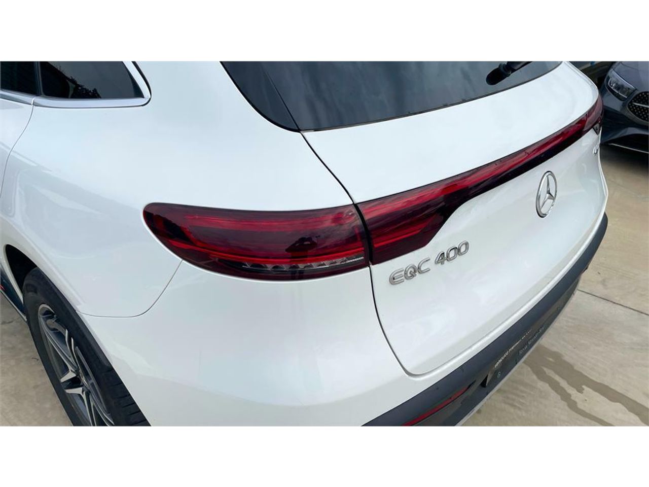 Foto Mercedes-Benz EQC 18