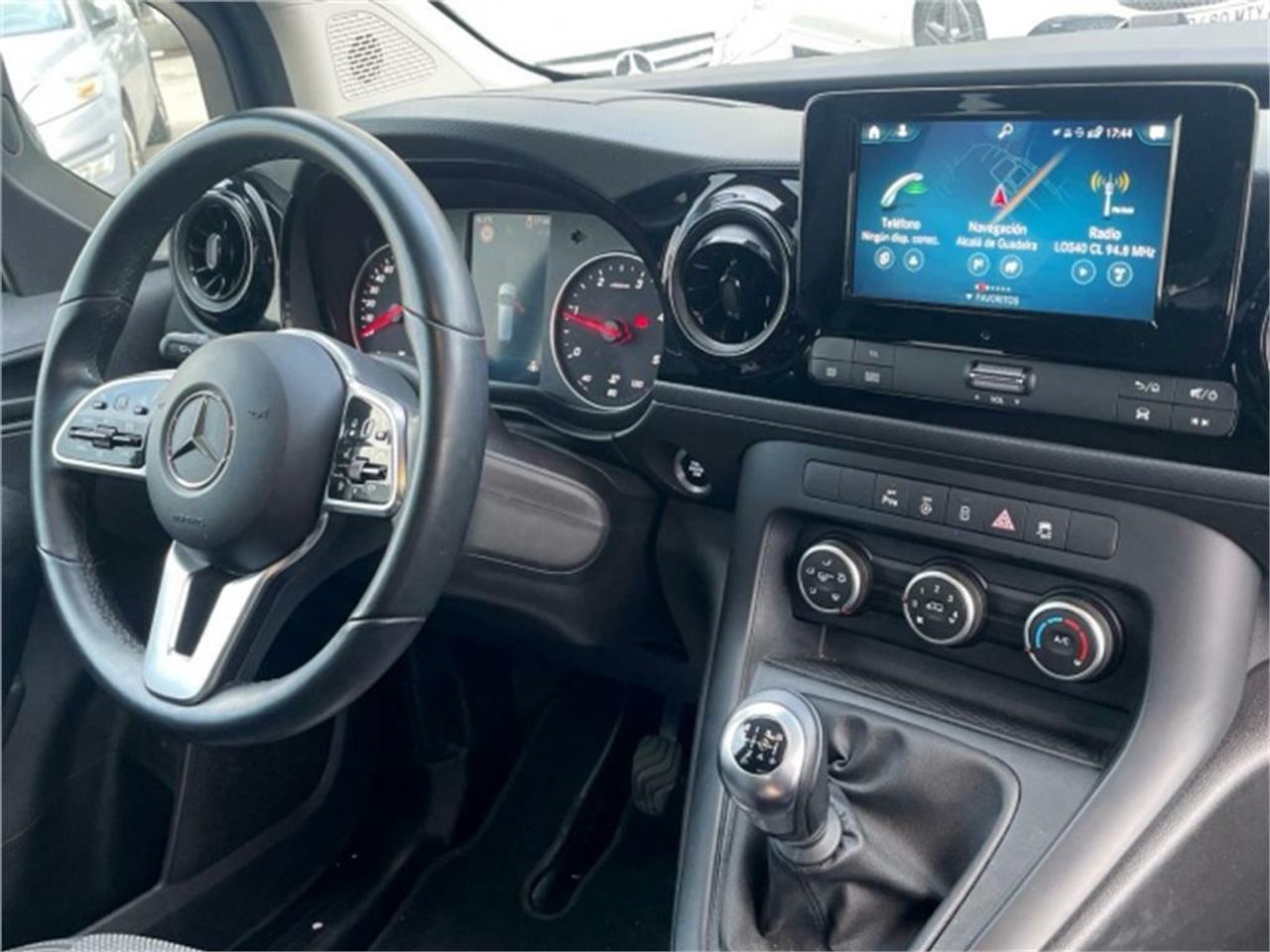 Foto Mercedes-Benz Clase T 8