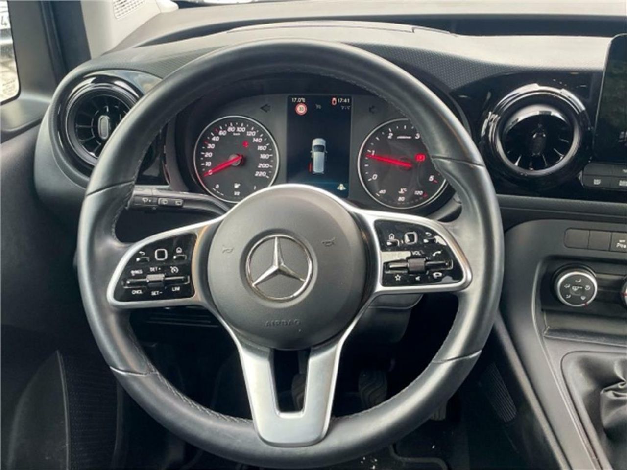 Foto Mercedes-Benz Clase T 13
