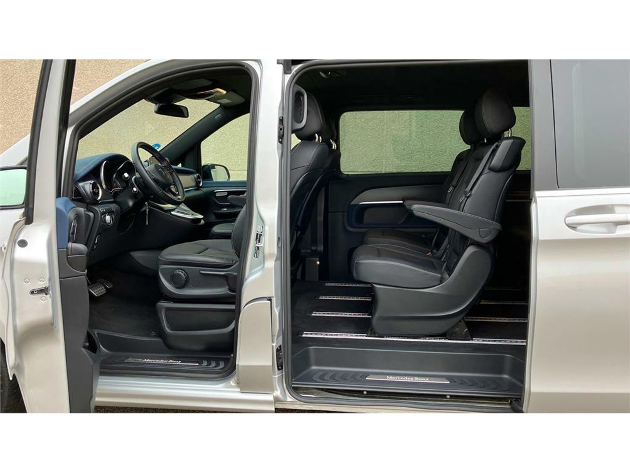 Foto Mercedes-Benz EQV 27