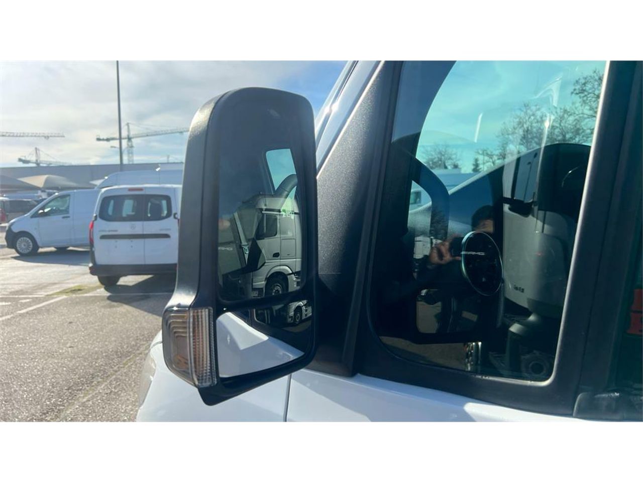 Foto Mercedes-Benz Sprinter 16