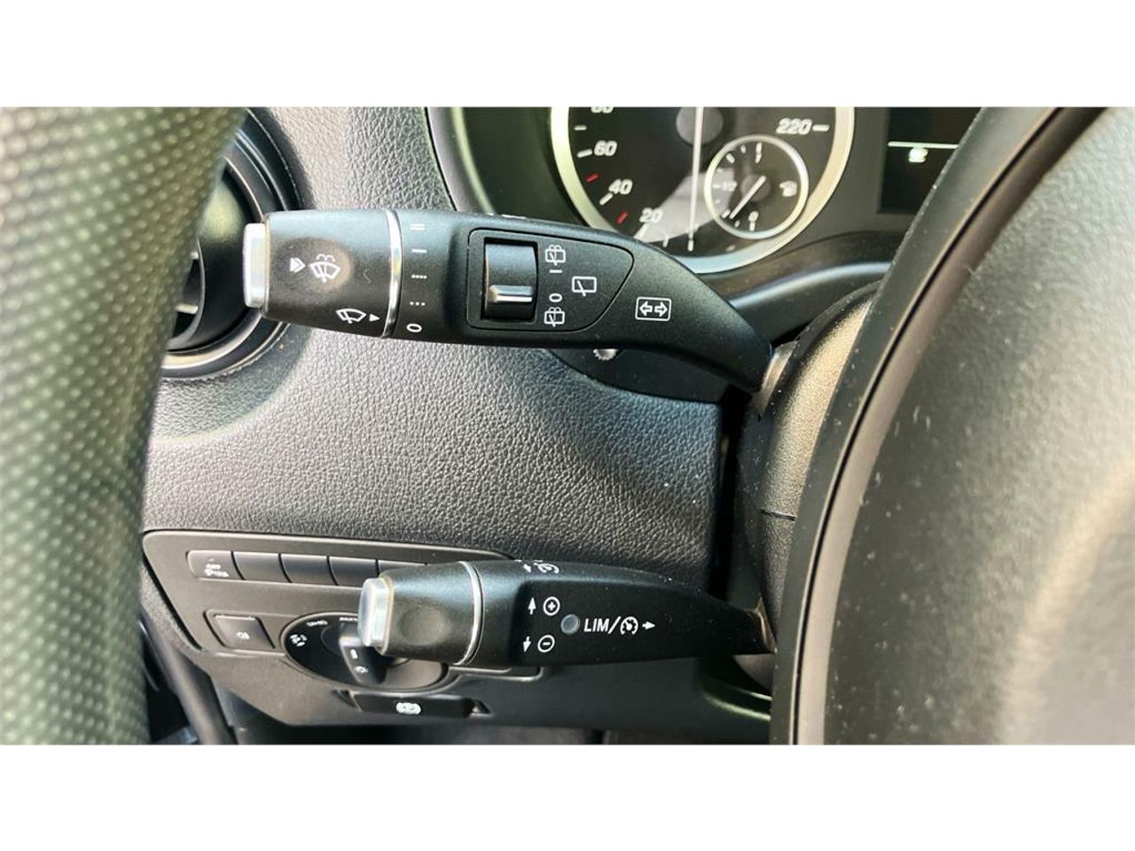 Foto Mercedes-Benz Vito 25