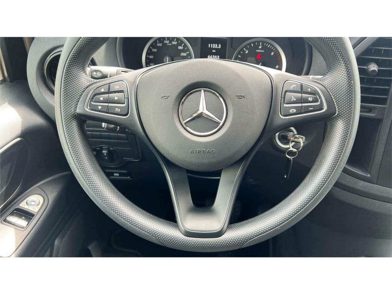 Foto Mercedes-Benz Vito 8