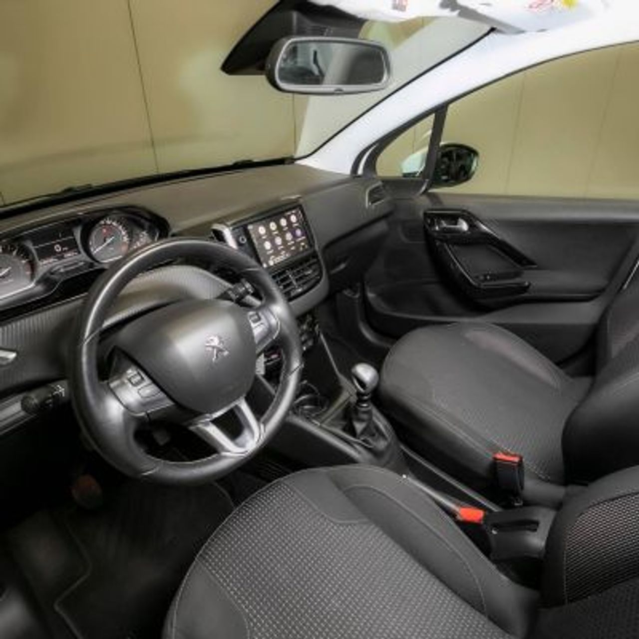 Foto Peugeot 208 10