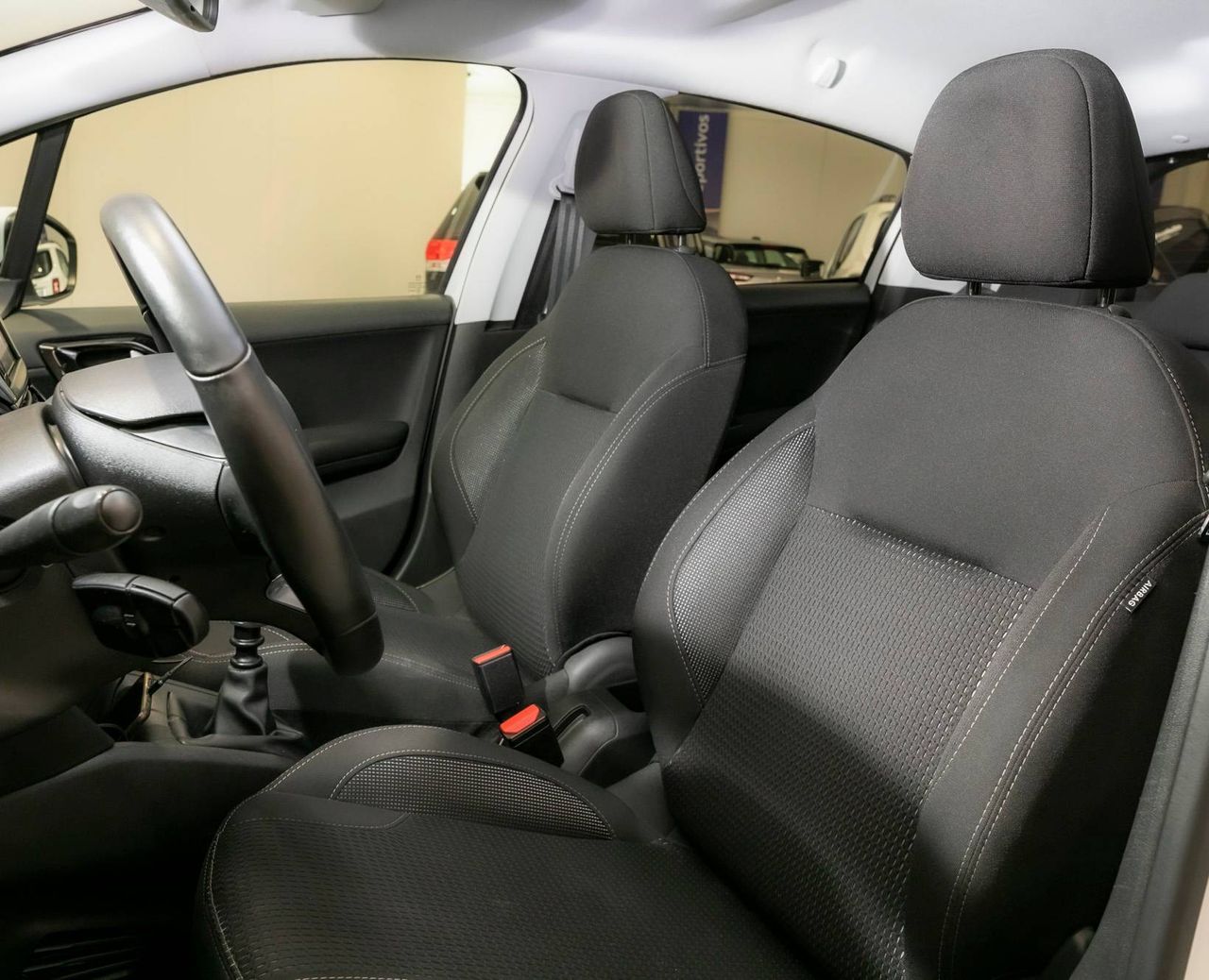 Foto Peugeot 208 15