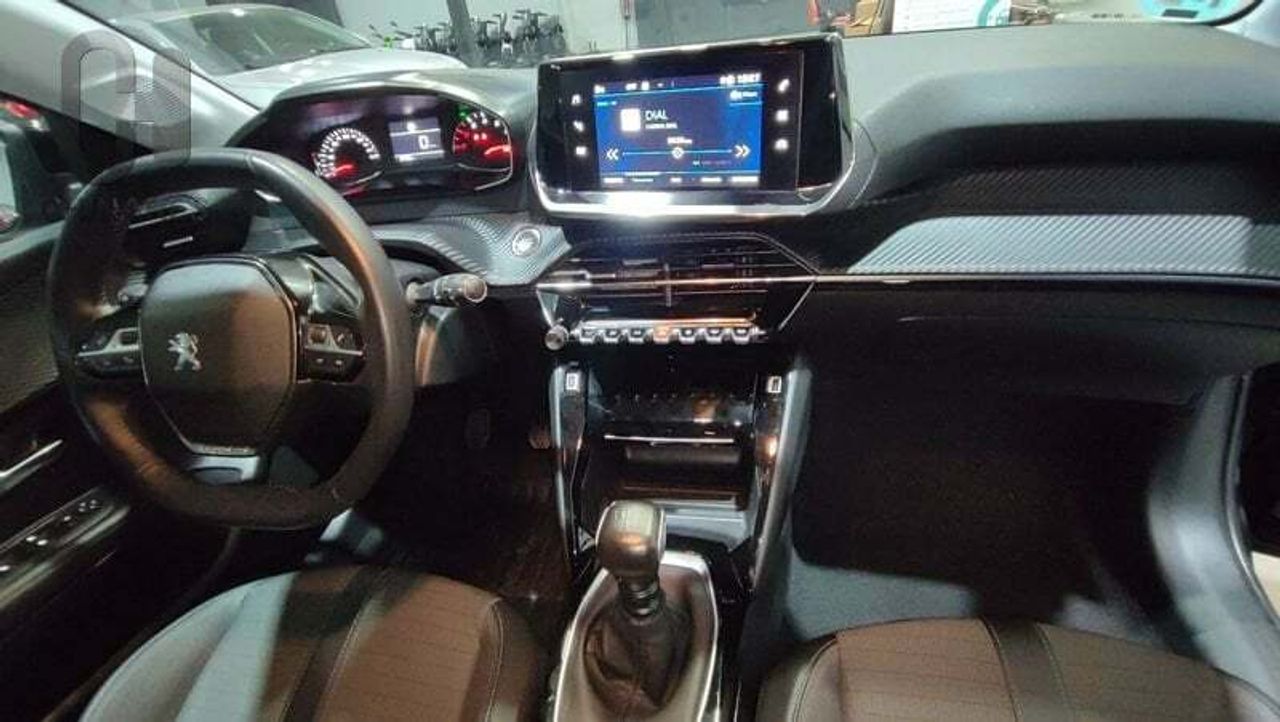 Foto Peugeot 208 12