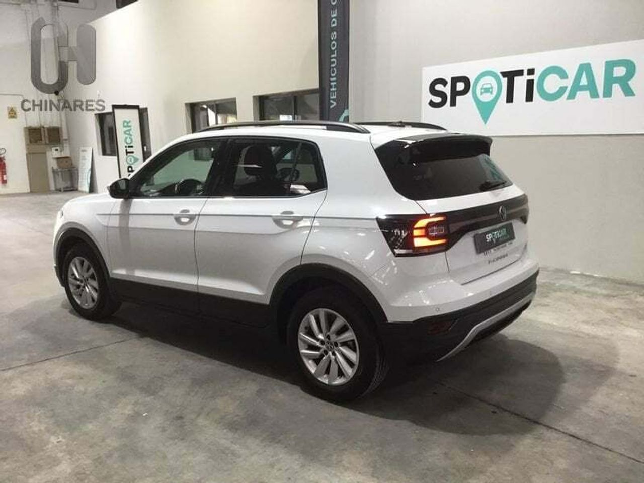 Foto Volkswagen T-Cross 8