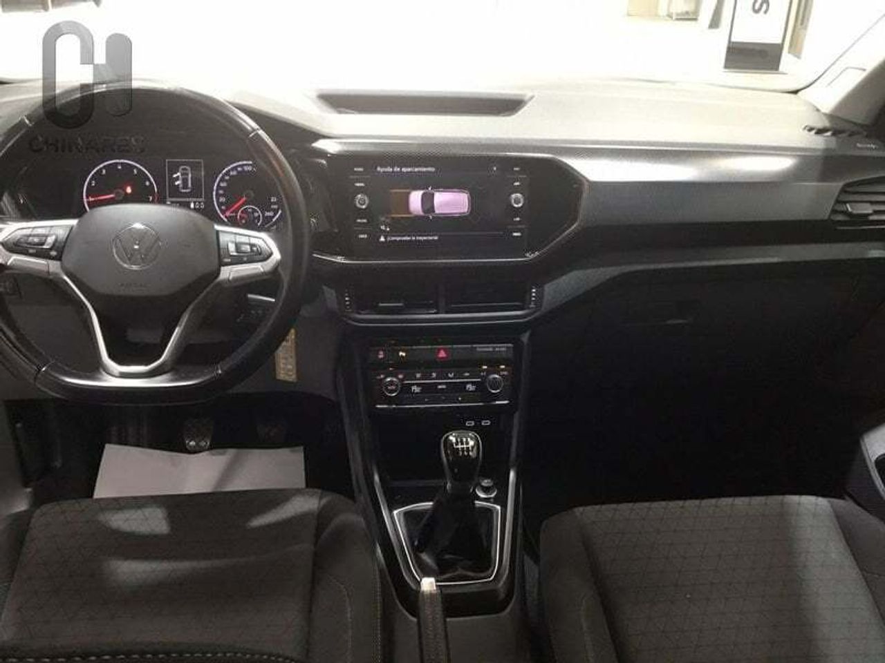 Foto Volkswagen T-Cross 14
