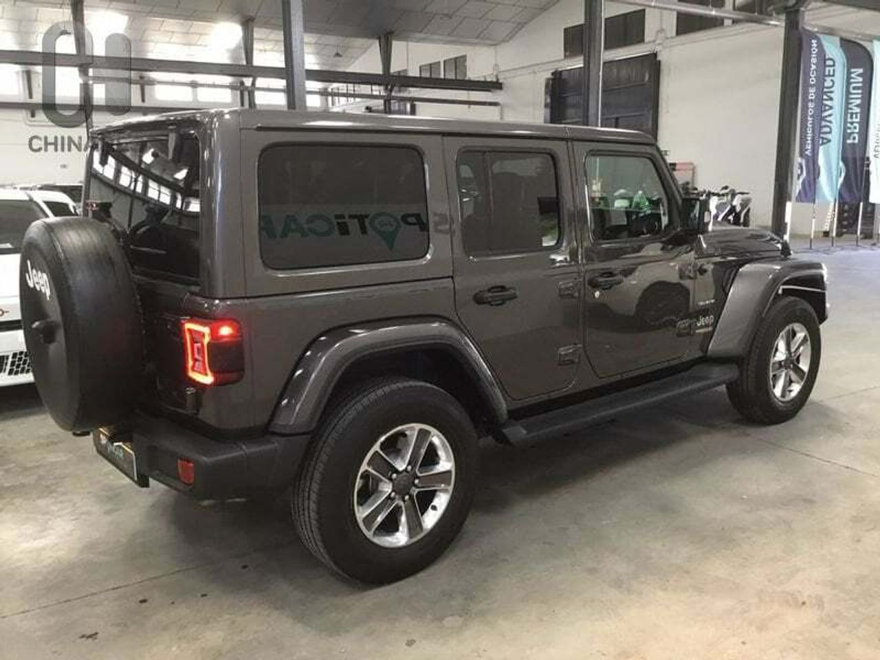 Foto Jeep Wrangler 8