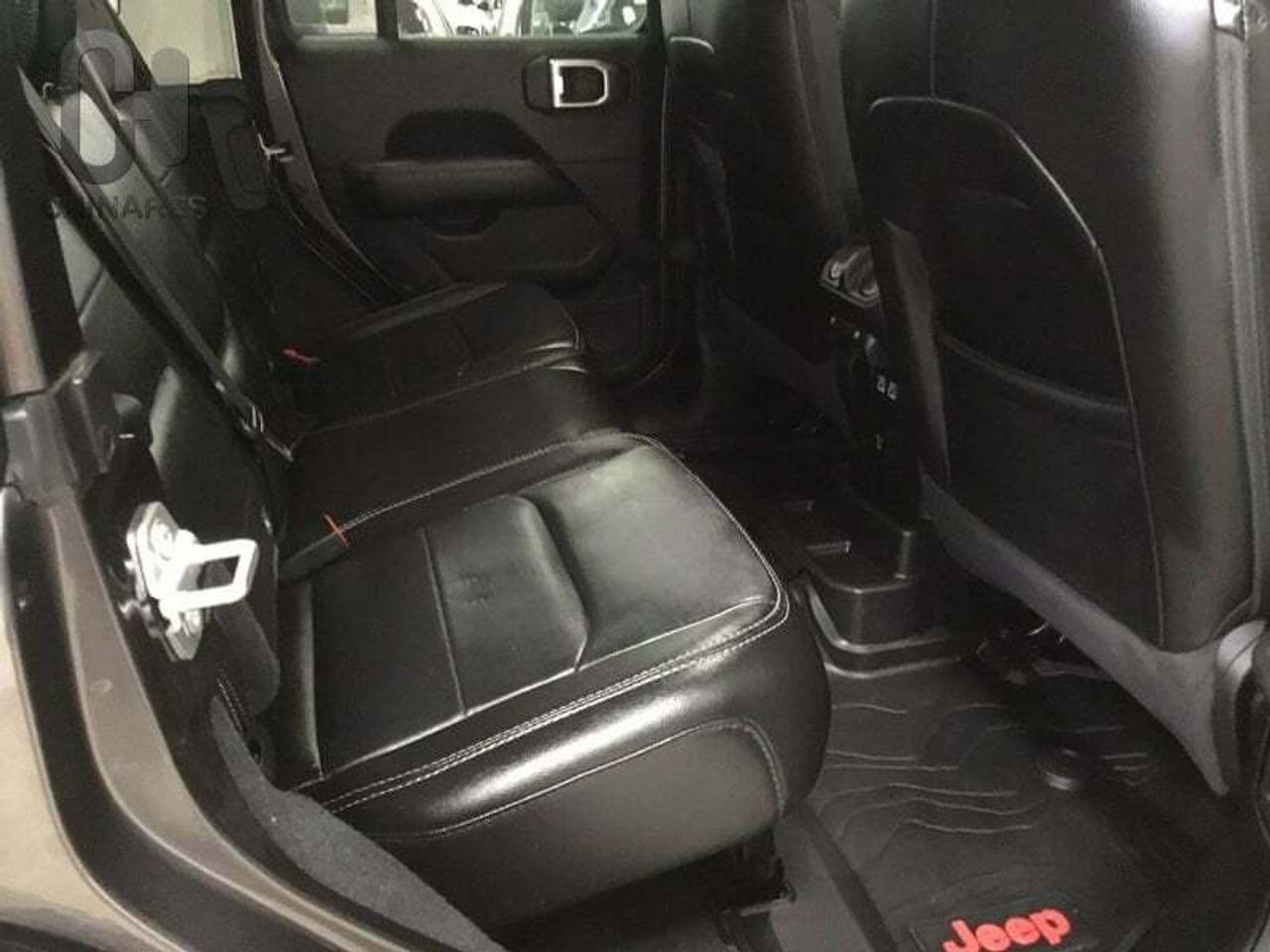 Foto Jeep Wrangler 13
