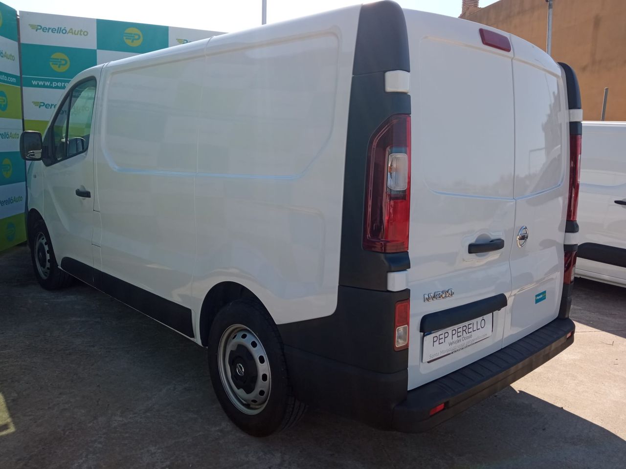 Foto Nissan NV300 4