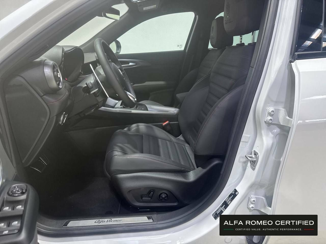 Foto Alfa Romeo Tonale 11
