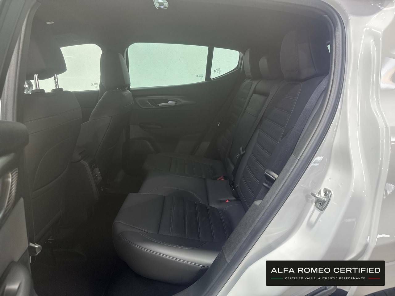 Foto Alfa Romeo Tonale 12