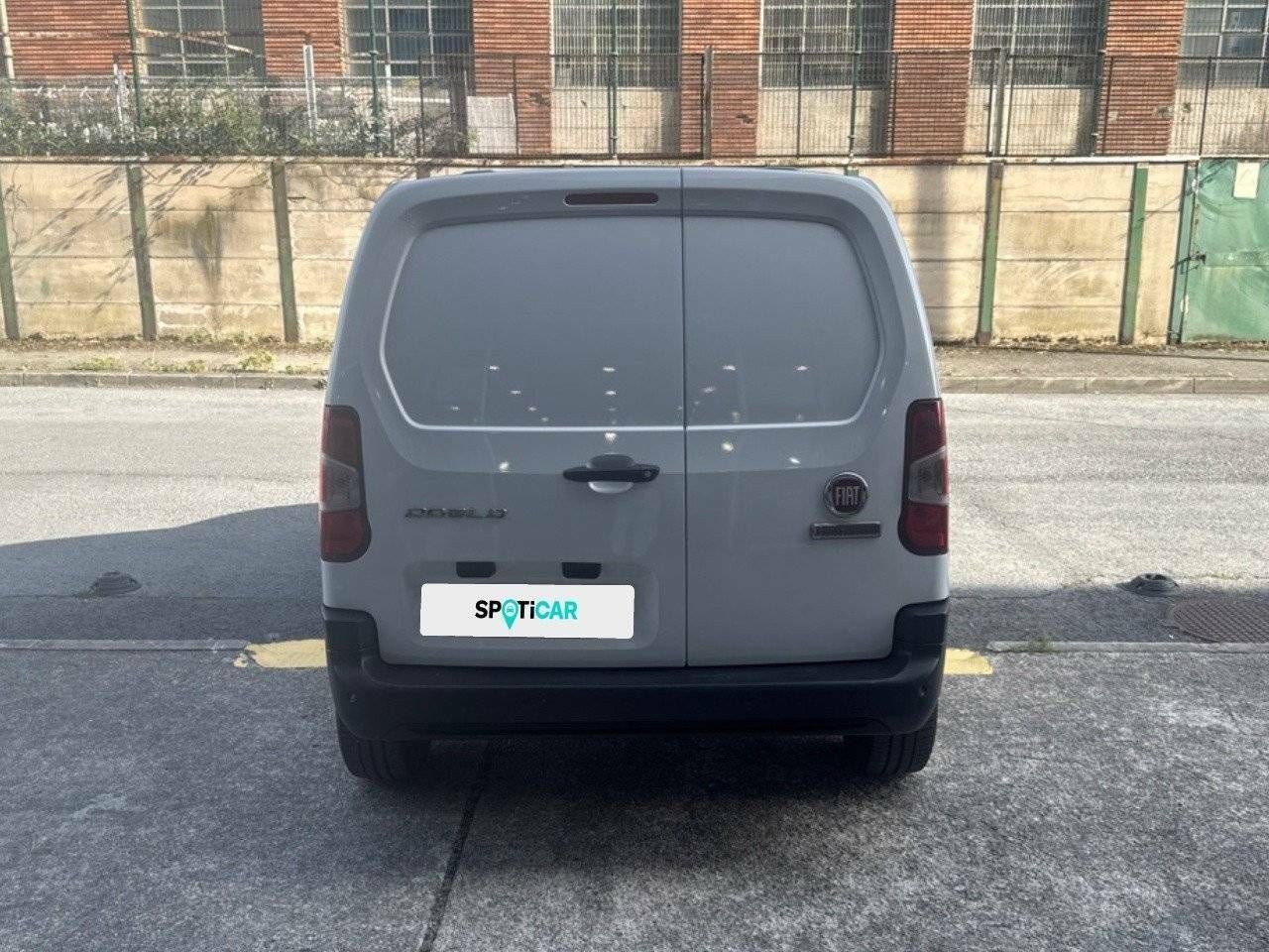 Foto Fiat Doblo 23