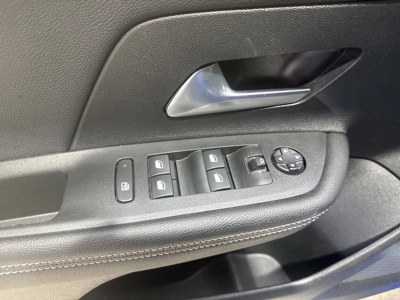 Foto Opel Mokka 12