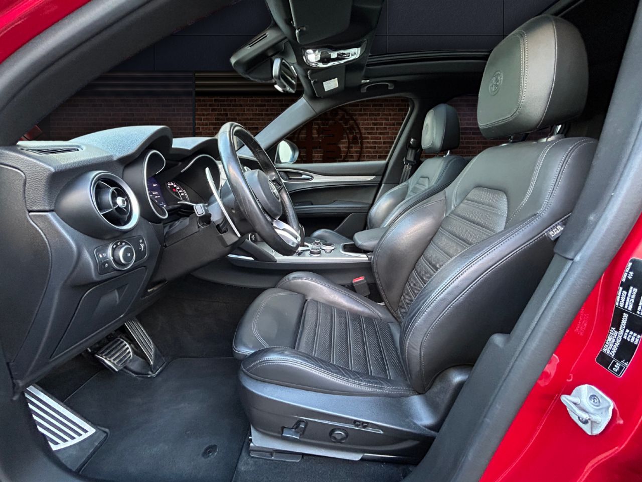 Foto Alfa Romeo Stelvio 11