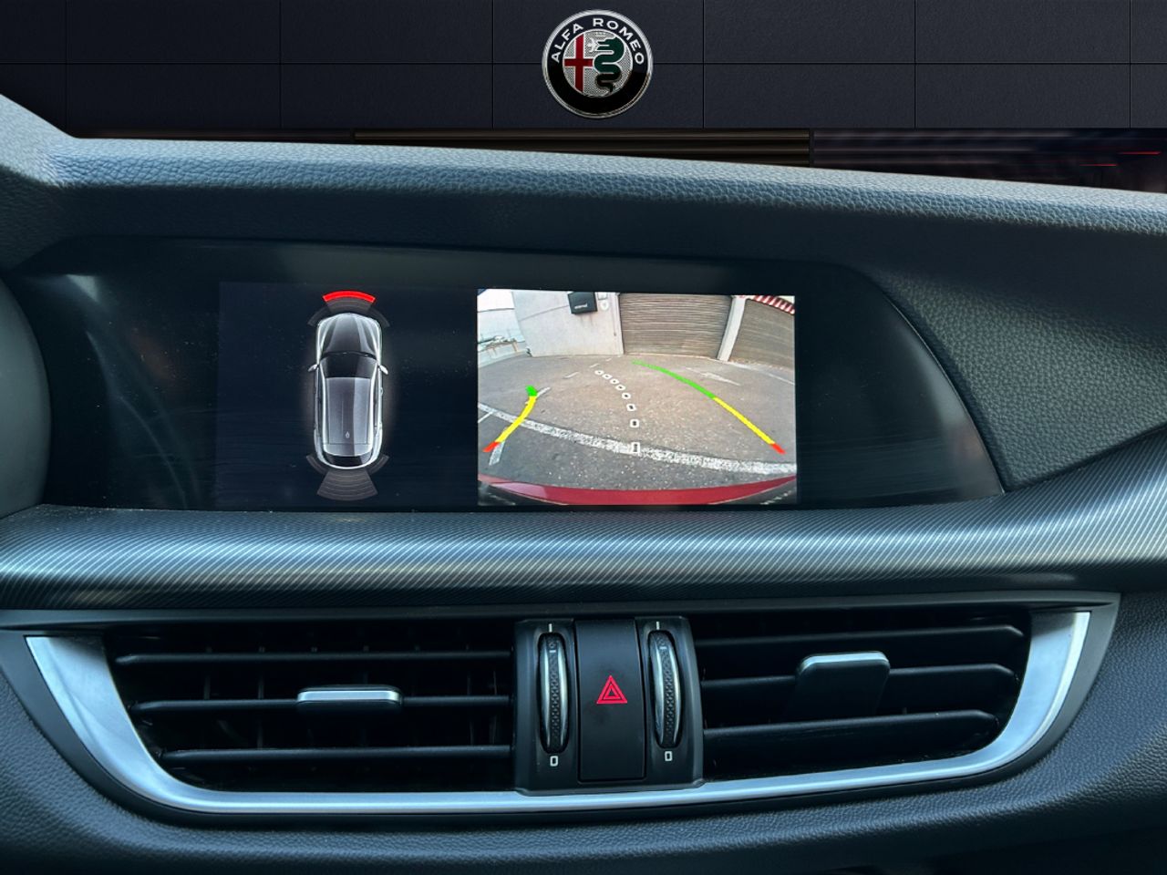 Foto Alfa Romeo Stelvio 18