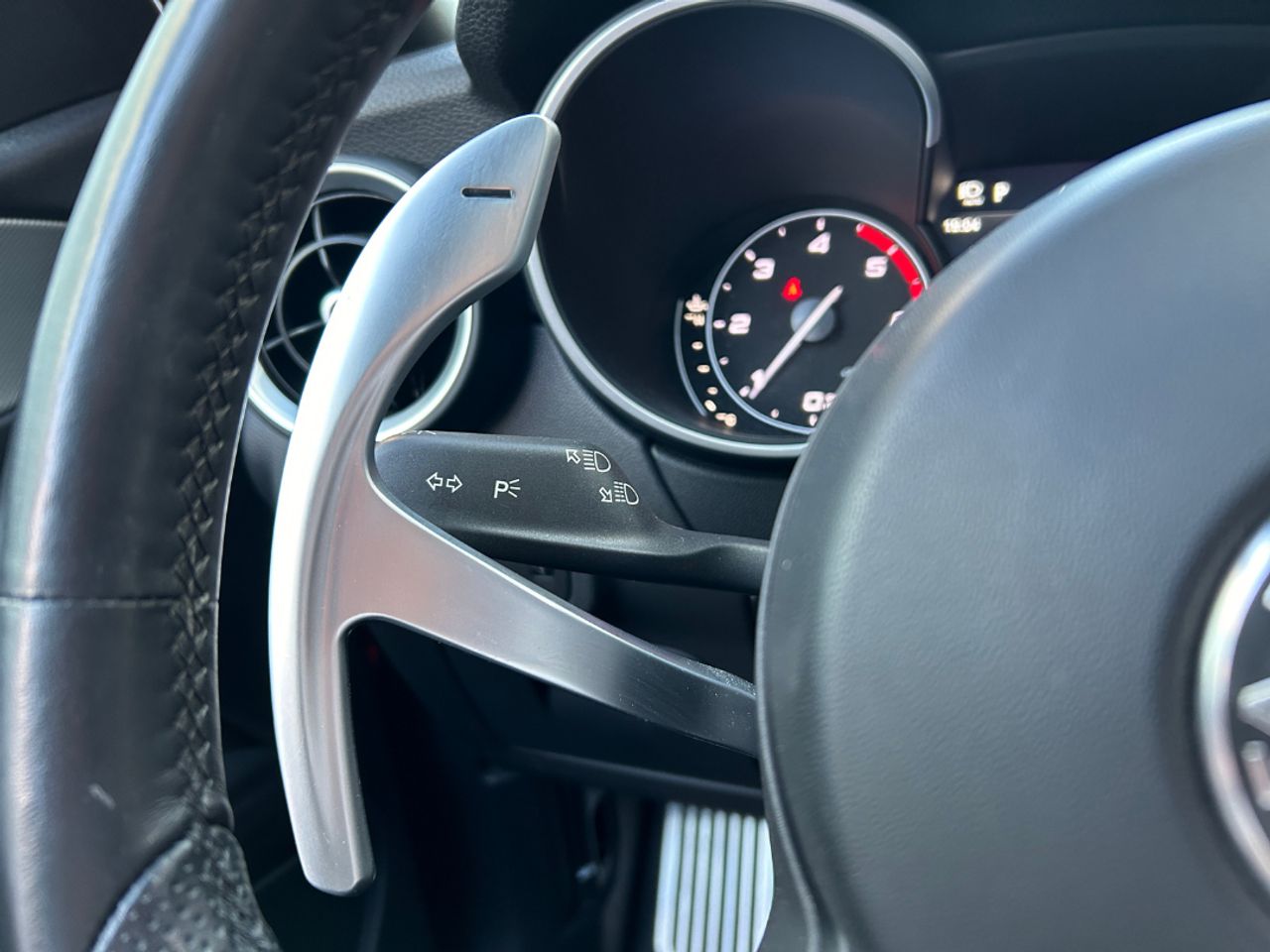 Foto Alfa Romeo Stelvio 24
