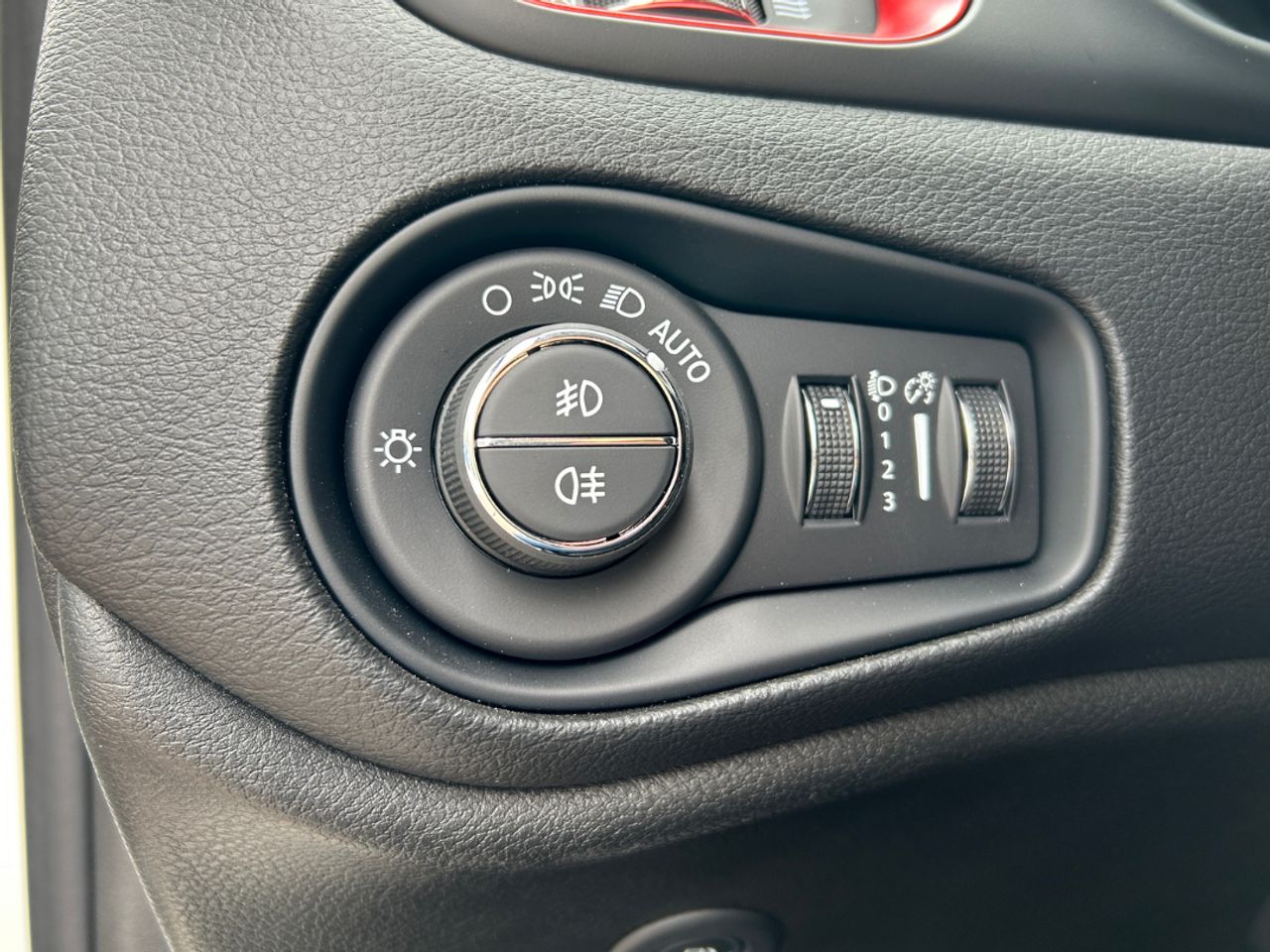 Foto Jeep Renegade 15