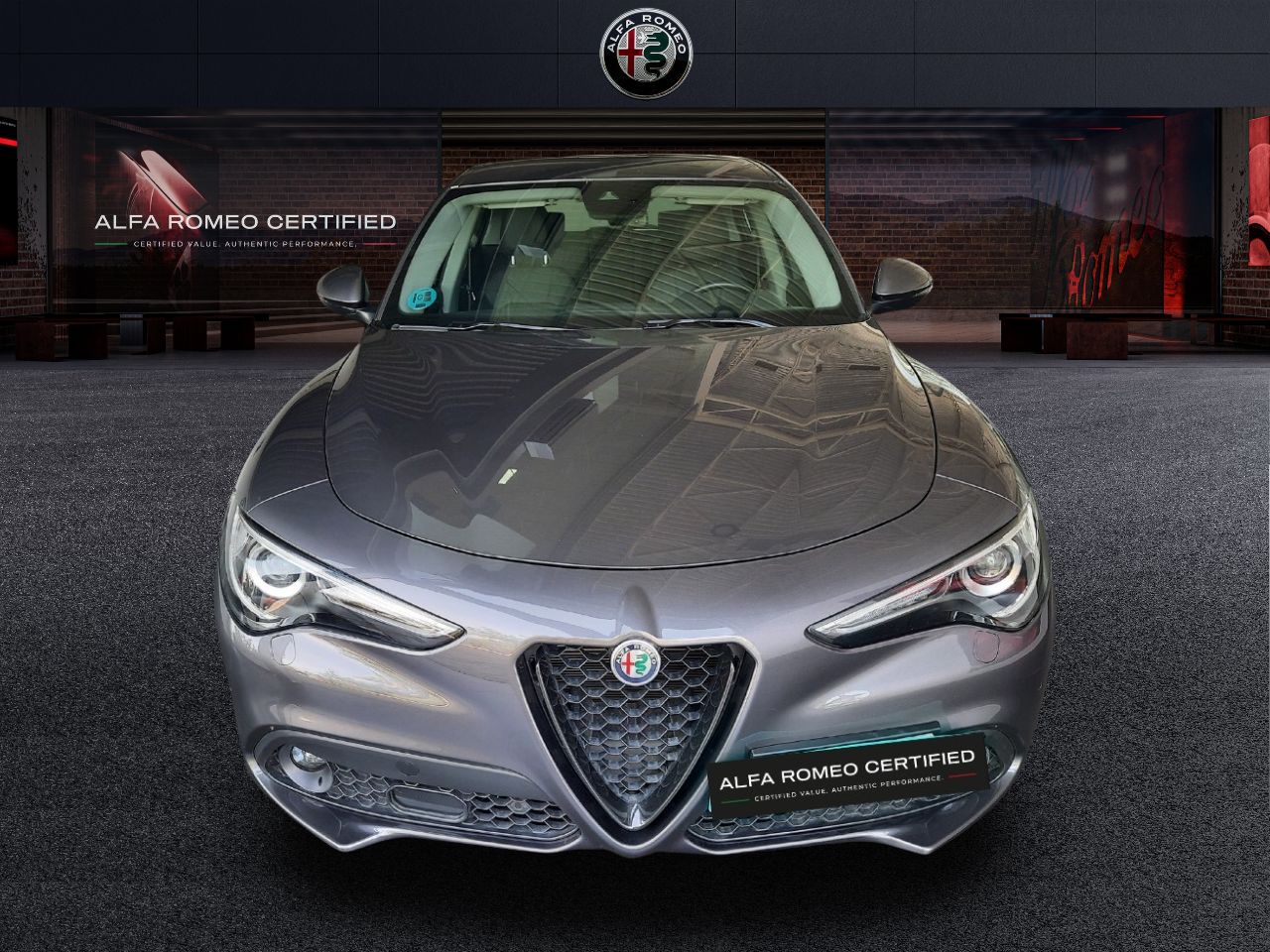 Foto Alfa Romeo Stelvio 2