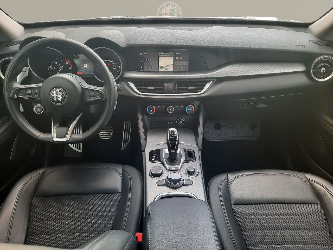 Foto Alfa Romeo Stelvio 8