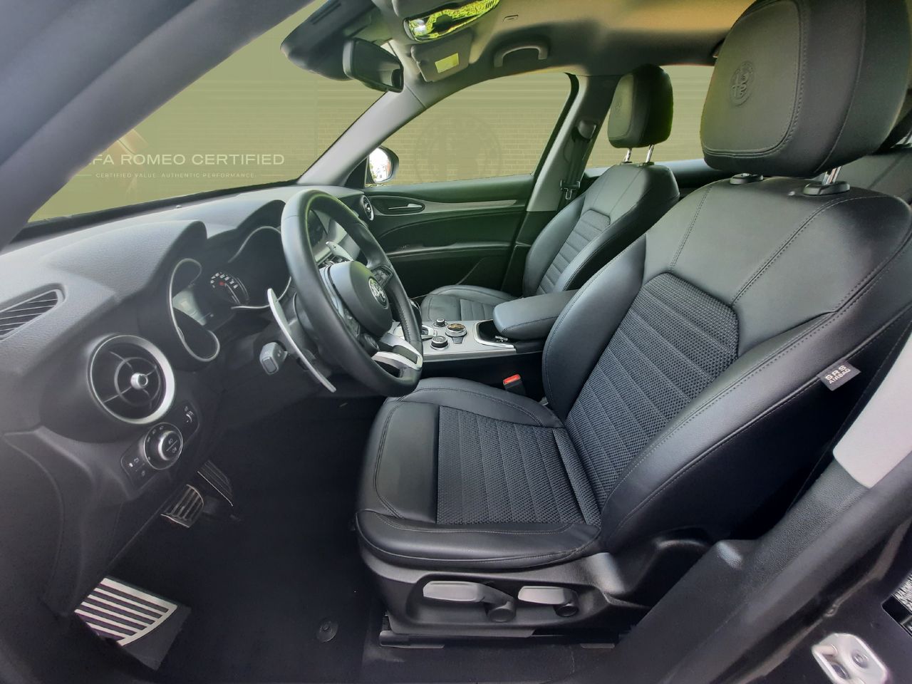 Foto Alfa Romeo Stelvio 11