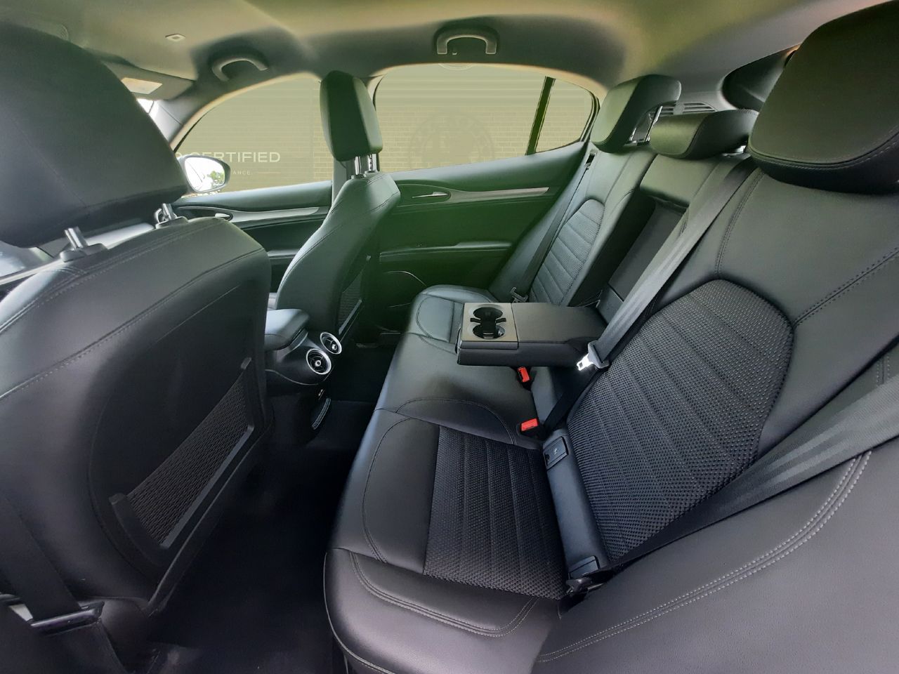Foto Alfa Romeo Stelvio 12