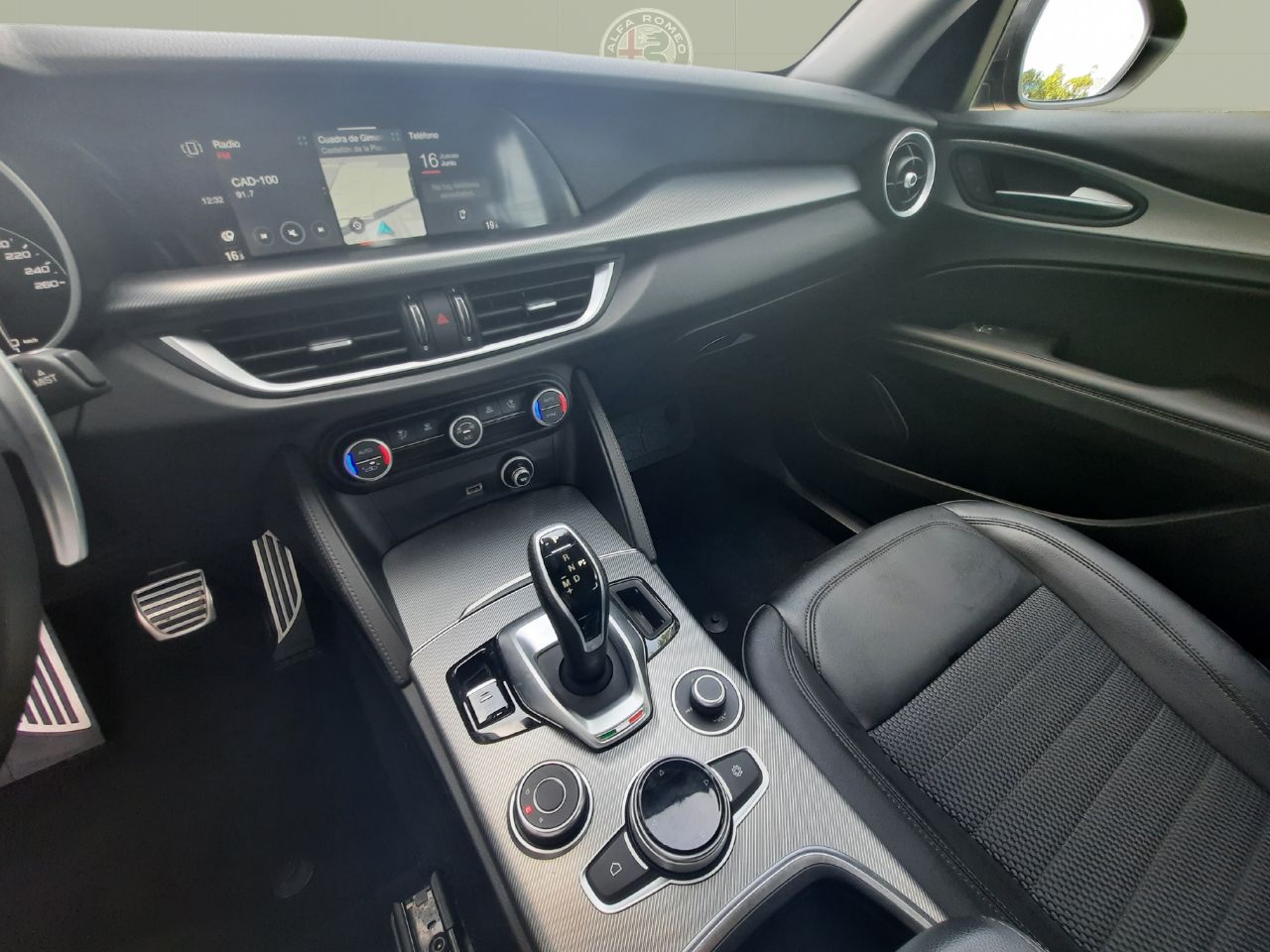 Foto Alfa Romeo Stelvio 17