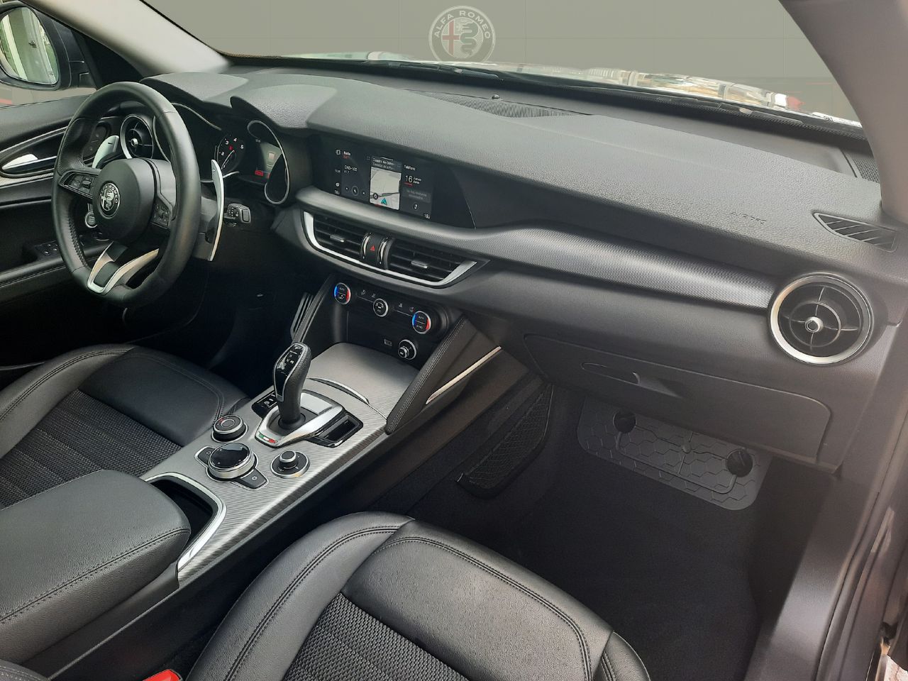 Foto Alfa Romeo Stelvio 28