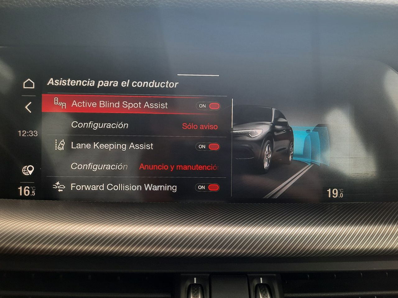 Foto Alfa Romeo Stelvio 31