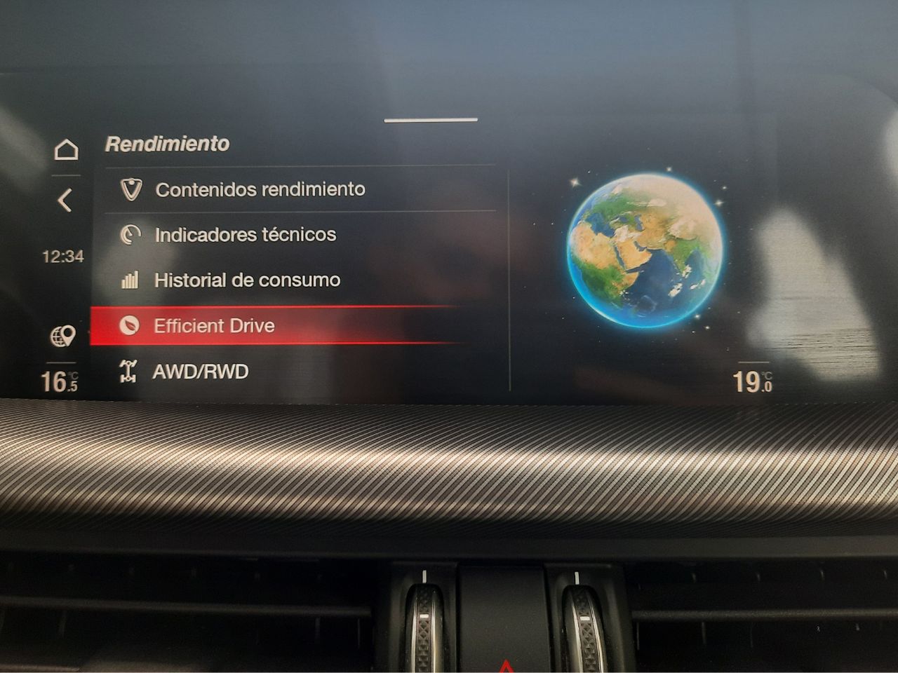 Foto Alfa Romeo Stelvio 33