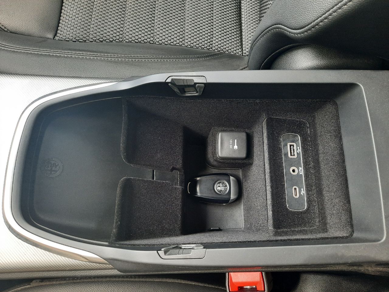 Foto Alfa Romeo Stelvio 37
