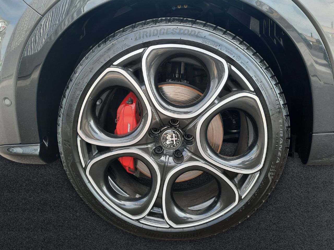 Foto Alfa Romeo Tonale 12
