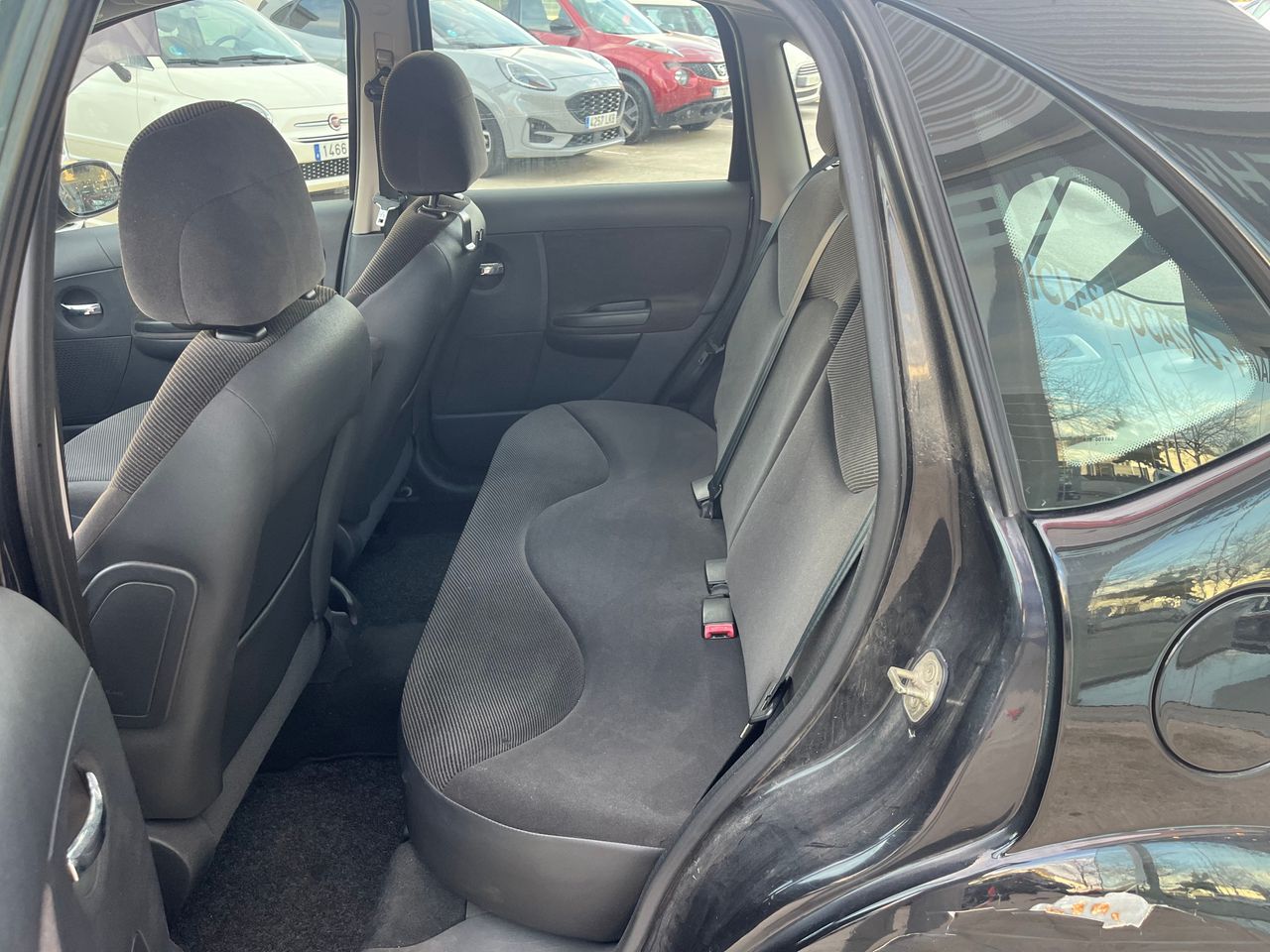 Foto Citroën C3 10