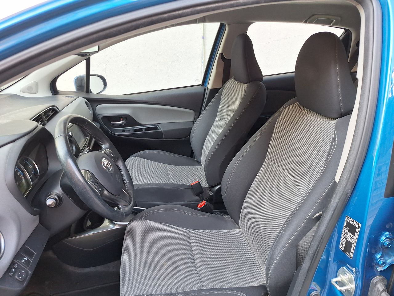 Foto Toyota Yaris 10