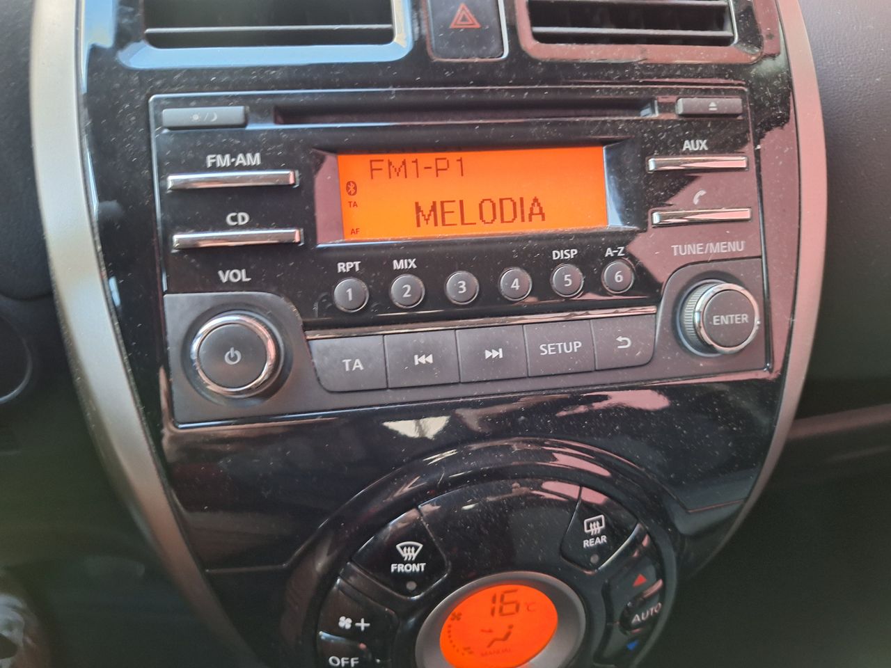 Foto Nissan Micra 11