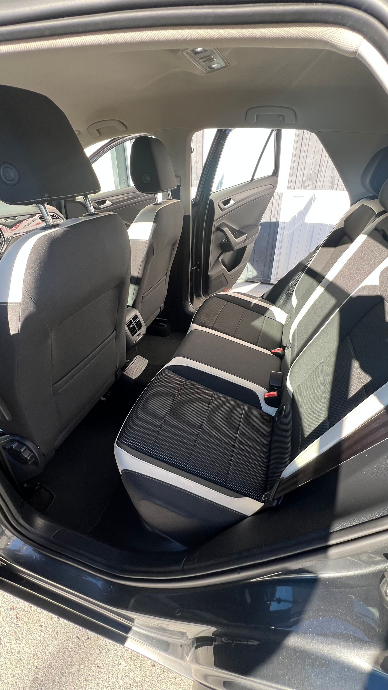 Foto Volkswagen T-Roc 11