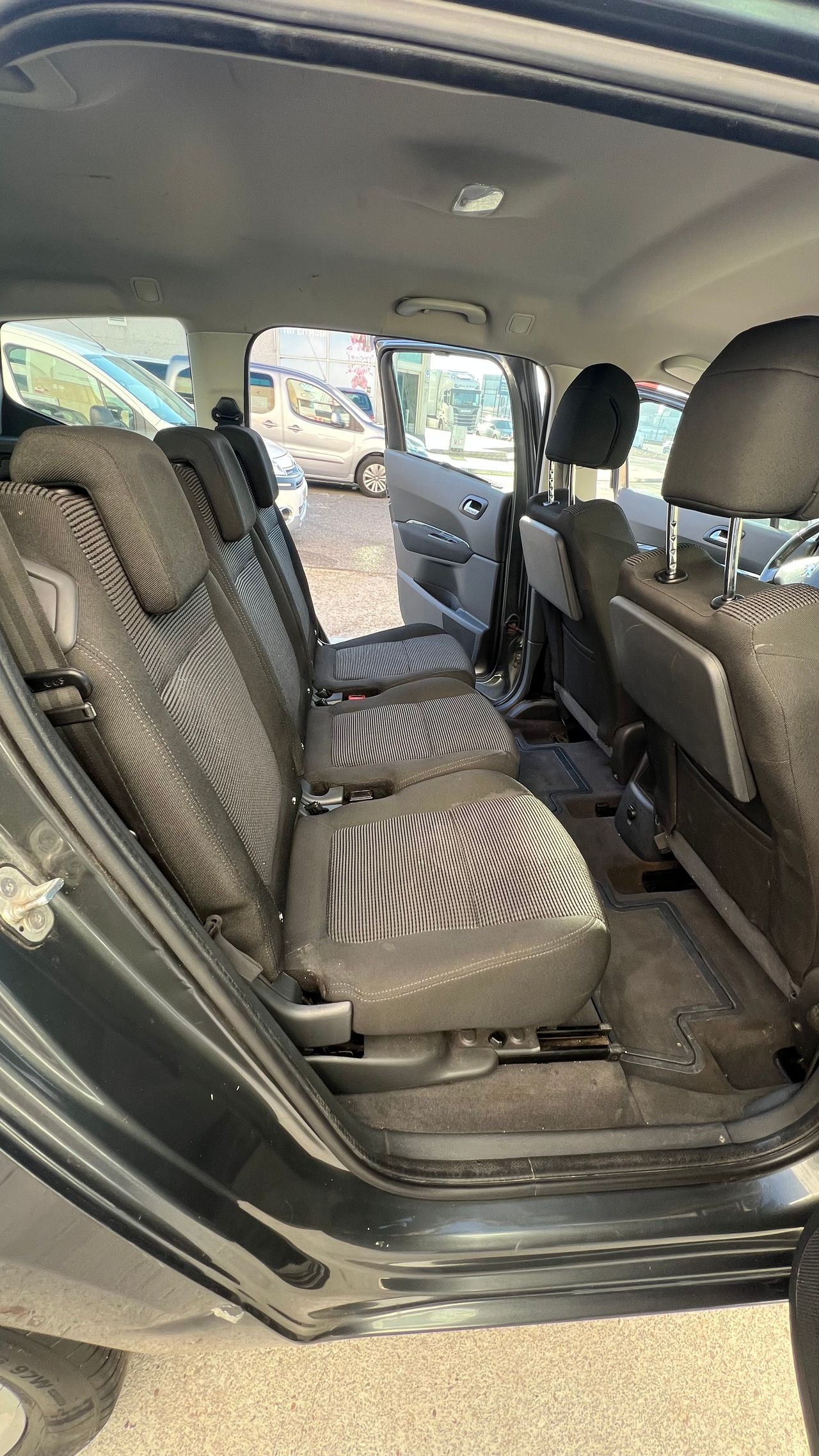 Foto Peugeot 5008 8