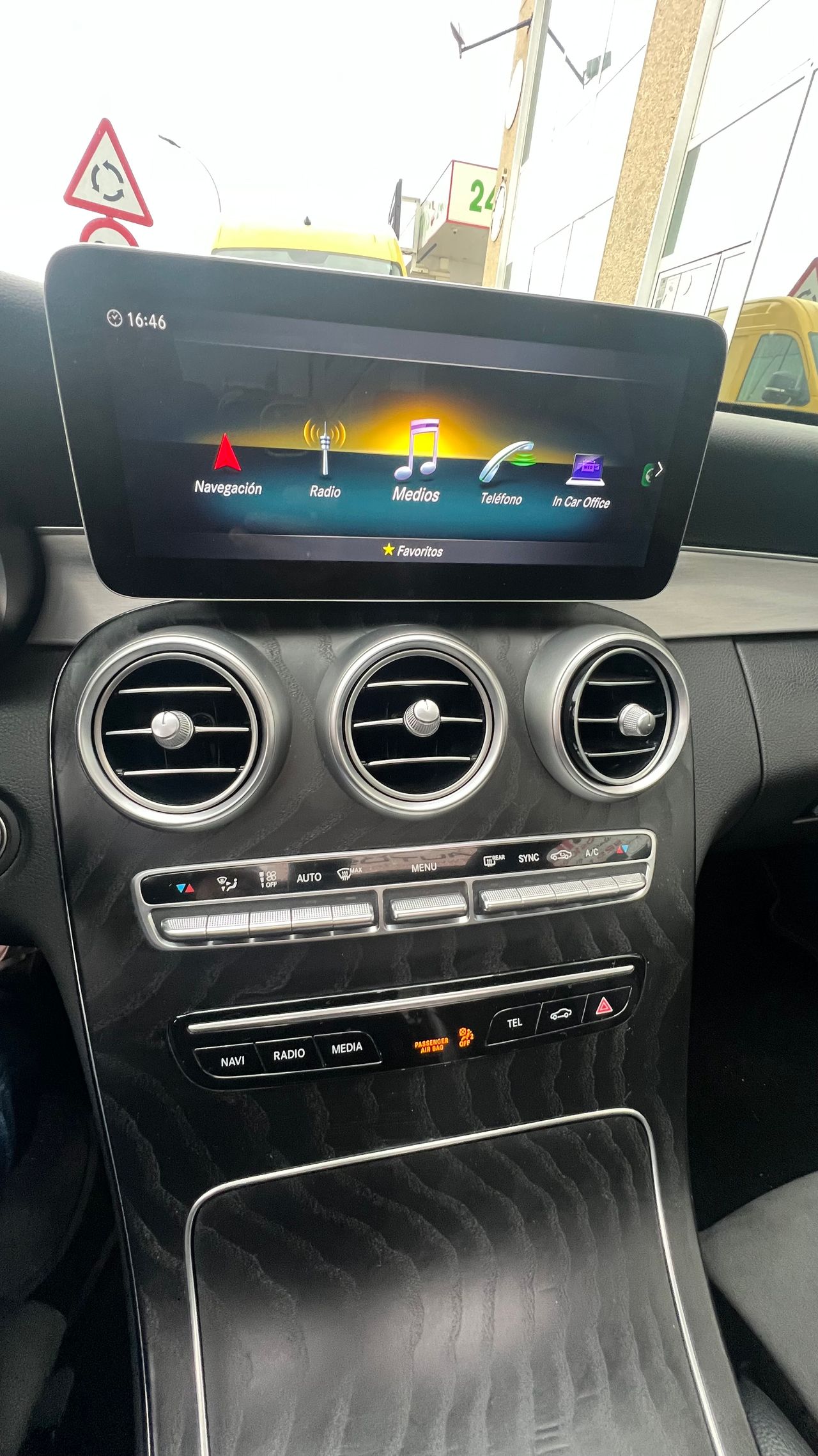 Foto Mercedes-Benz Clase C 23