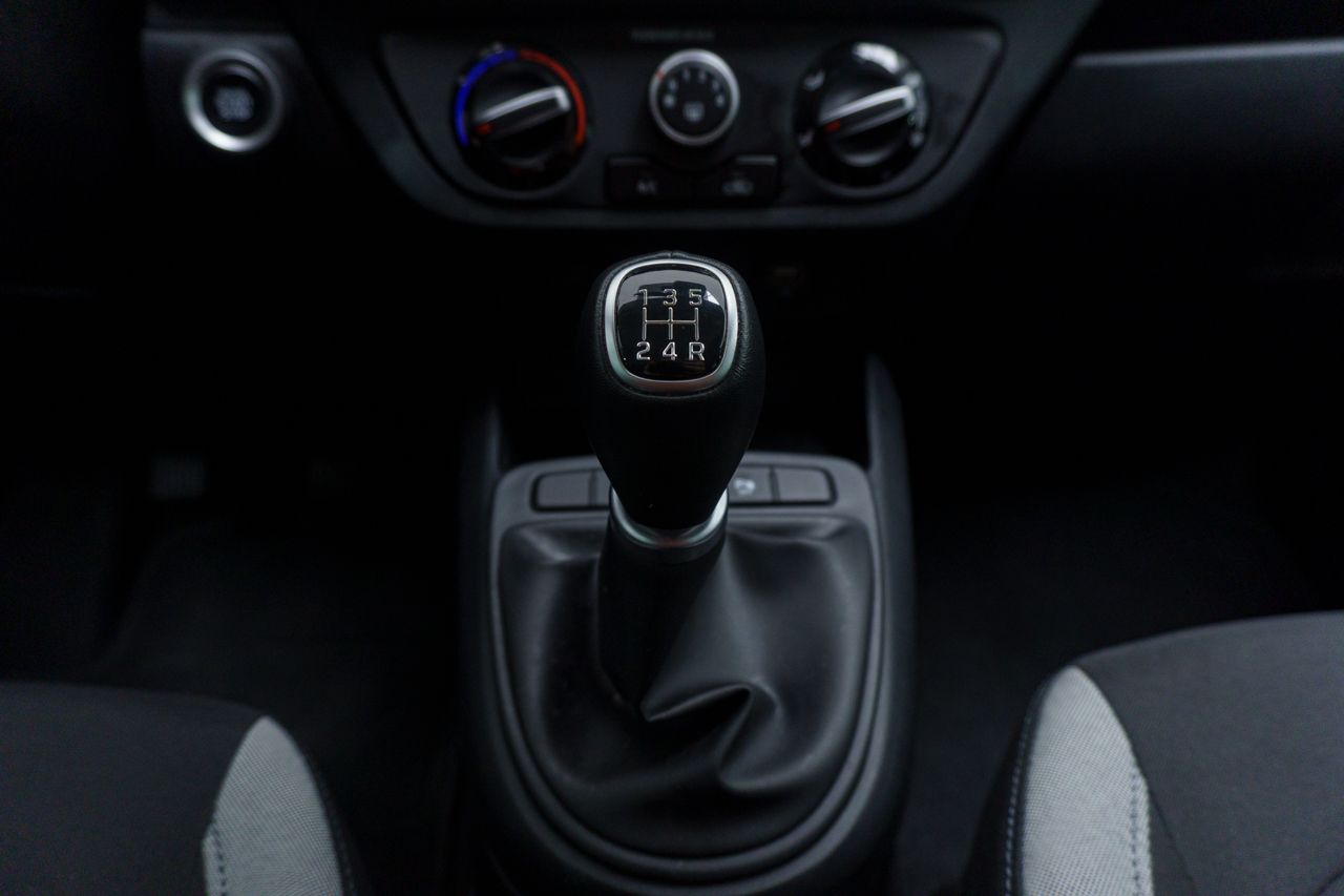 Foto Hyundai i10 24