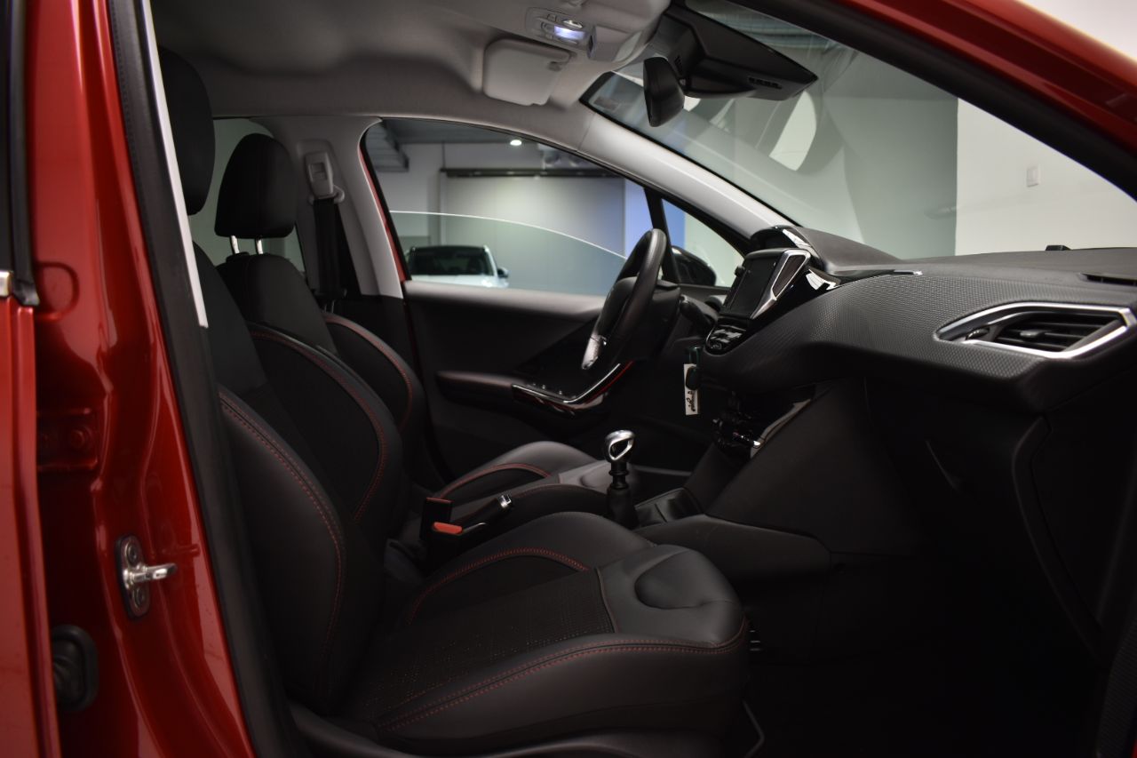 Foto Peugeot 208 15