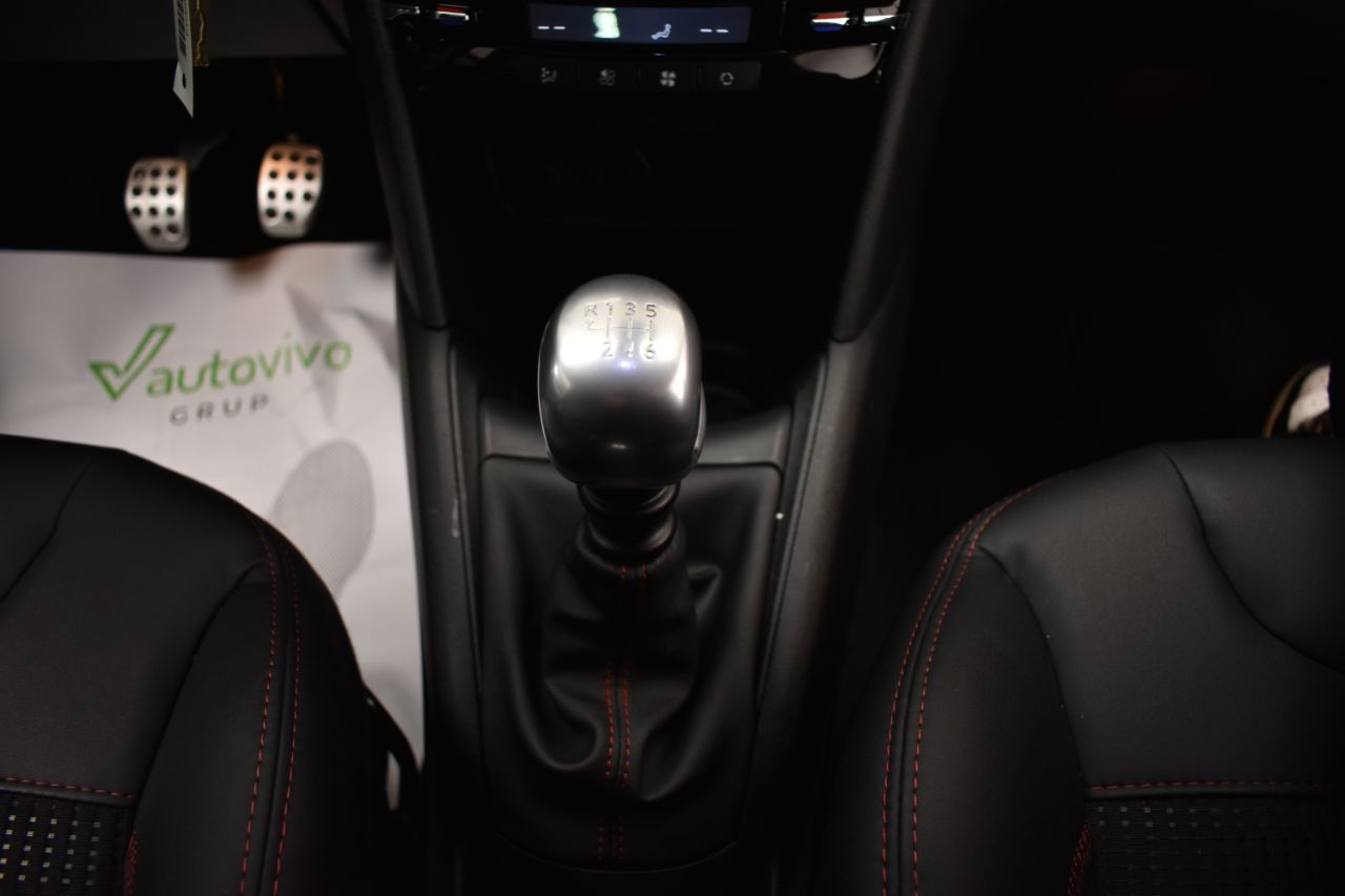 Foto Peugeot 208 17