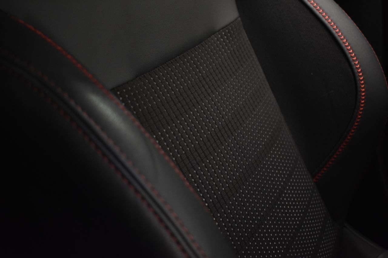Foto Peugeot 208 24