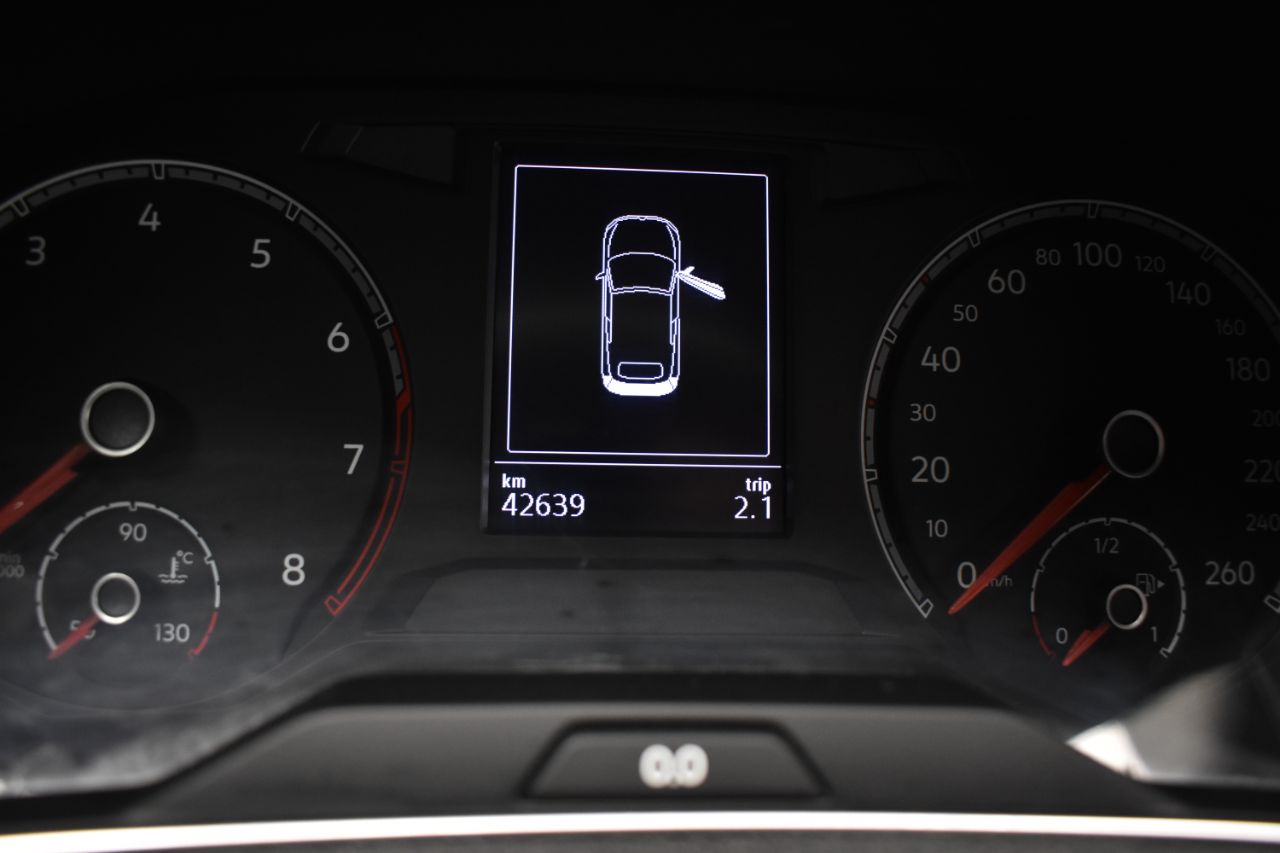 Foto Volkswagen T-Roc 23