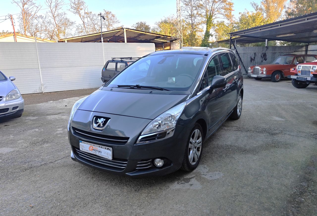 Foto Peugeot 5008 1