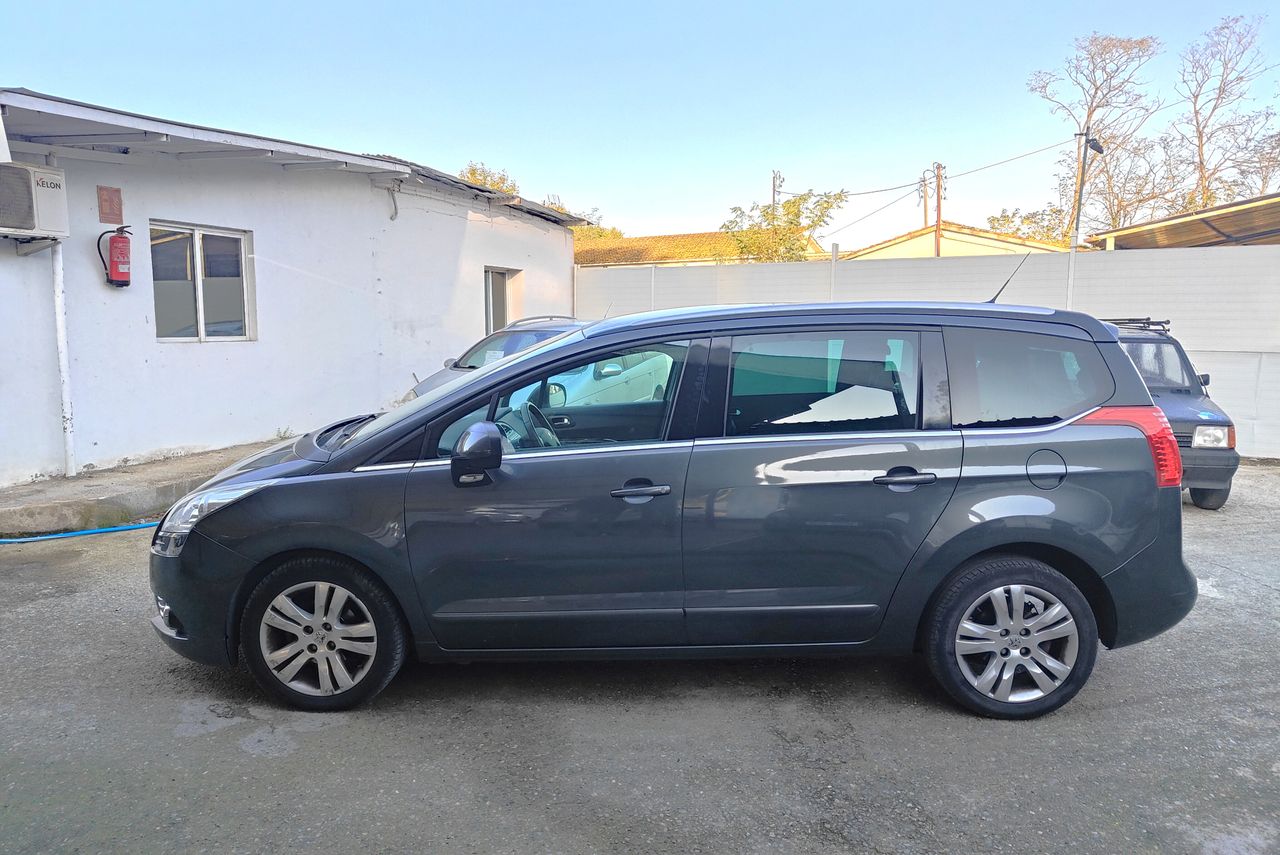 Foto Peugeot 5008 3