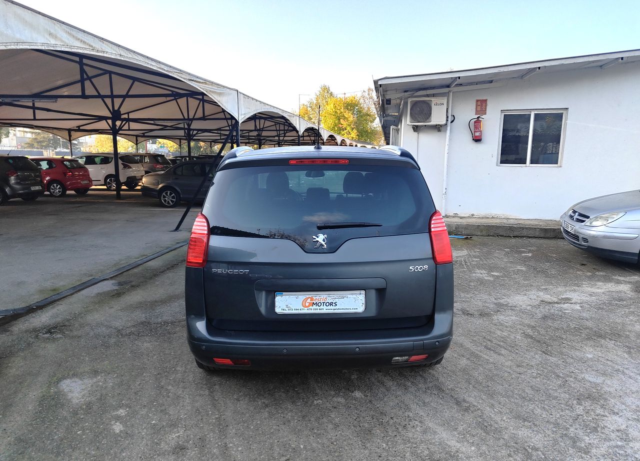 Foto Peugeot 5008 8